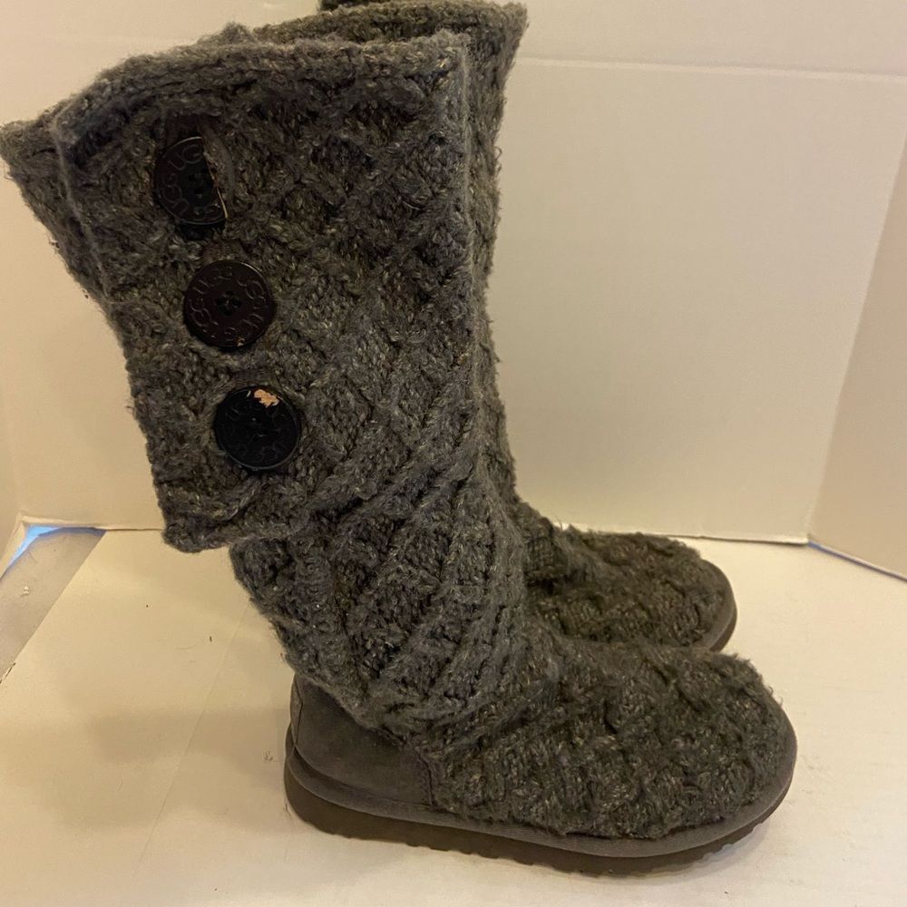 Ugg gray cardy knit boots gray size‎ 6